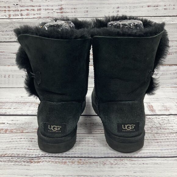 Ugg Bailey Button Short II 2 Black Sheepskin Suede Winter Boots, Women’s Size 7 - Picture 5 of 9